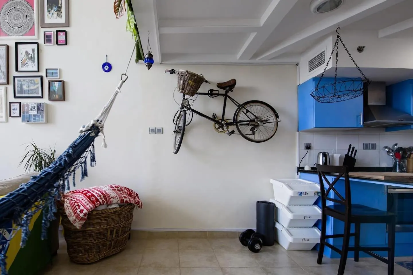Urban Oasis Stylish Loft Abundant Natural Light Dubai 0*,